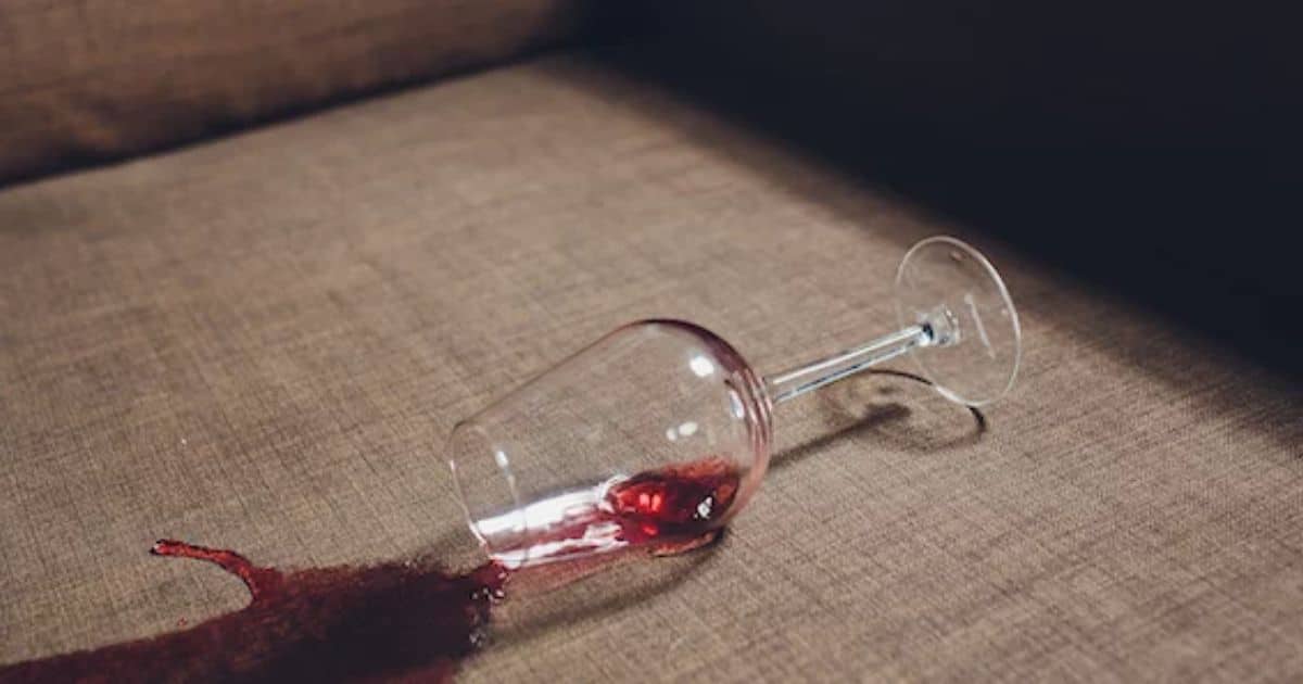 Act Fast: Immediate Steps to Take After a Red Wine Spill