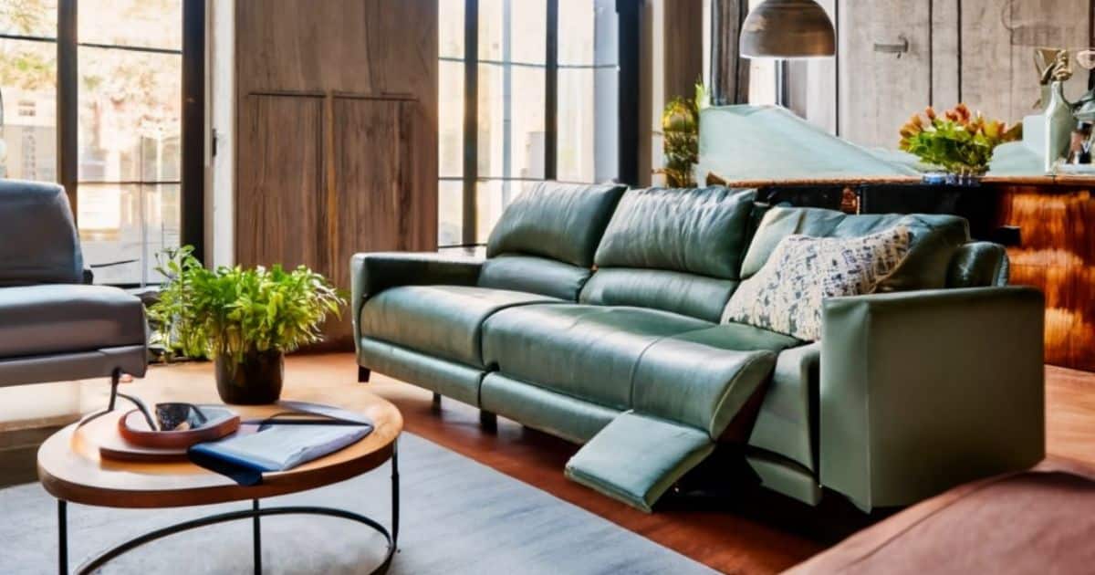 Tips for Choosing the Right Power Reclining Sofa for Your Needs