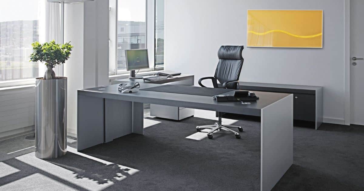 Standard Depth for an Office Desk